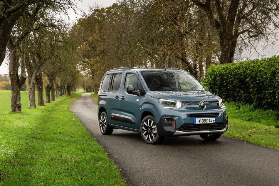 Review of the restyling electric Citroen e-Berlingo of the third generation