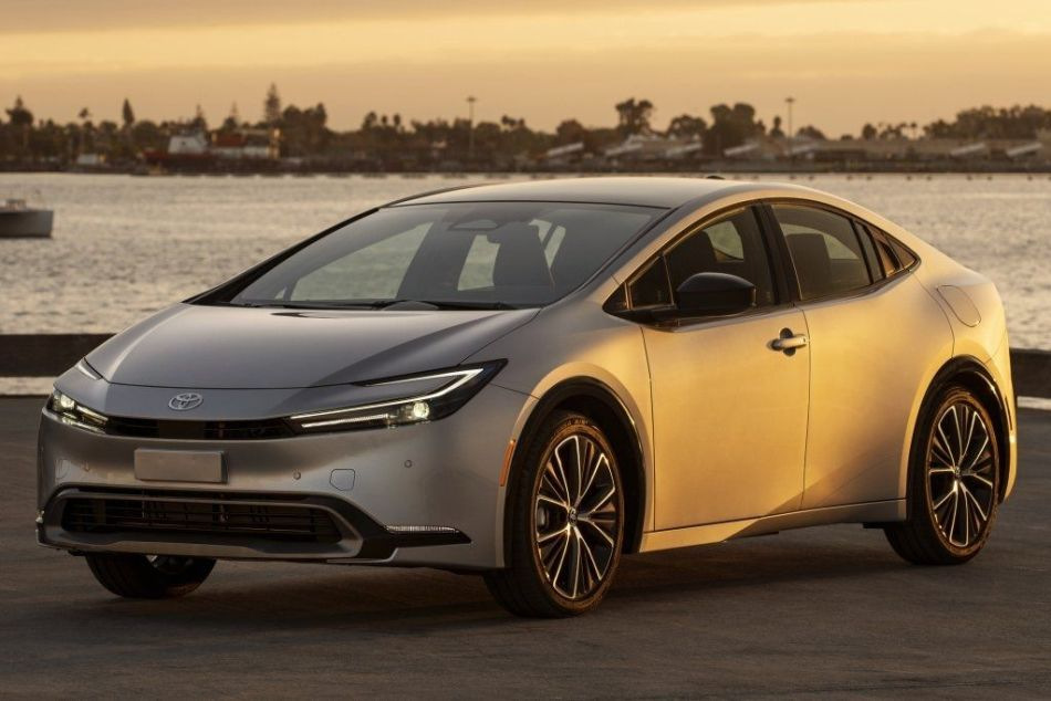 Review of the 2023 fifth-generation Toyota Prius