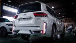Toyota Land Cruiser 300 2021- VIP Full Body Kit photo 2