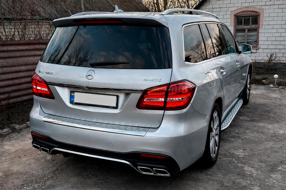 Mercedes GL/GLS class X166 2012-2019 Rear Diffuser GLS63 AMG (with Chrome Tips) Image