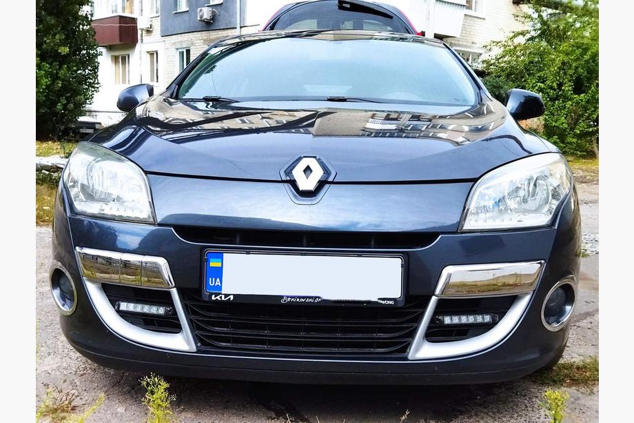 Renault Megane III 2009-2016 Stainless steel front bumper corner protectors 2008-2011 Image