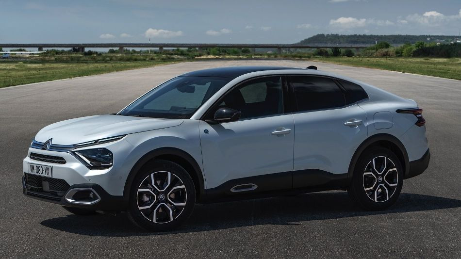 Review of electric fastback Citroen e-C4 X