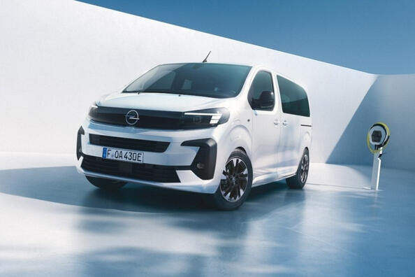 Opel Zafira Electric 2024 electric minivan review