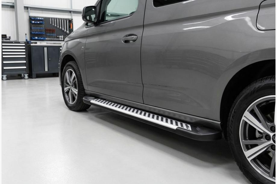 Ford Connect 2021- Side Steps Line (2 pcs, Aluminum) Image