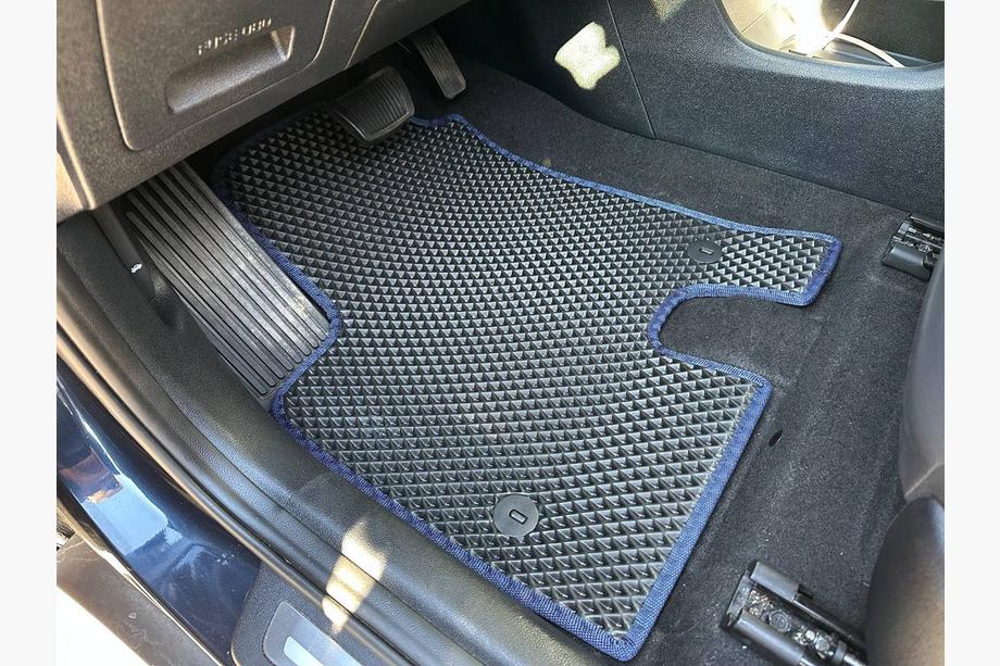 Kia Niro 2016–2021 EVA Floor Mats (E-Niro 2018-2022, Black) Image