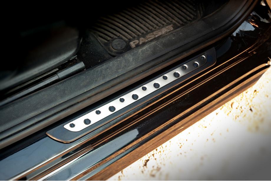 Volkswagen Passat B6 2006-2012 Door sill protectors (Dotline, 4 pcs, stainless steel) Image
