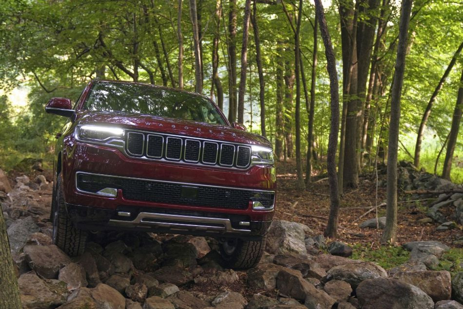 Review of the fourth generation Jeep Wagoneer