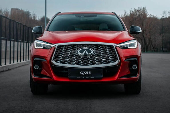 Infiniti QX55: a review of an elegant and dynamic crossover