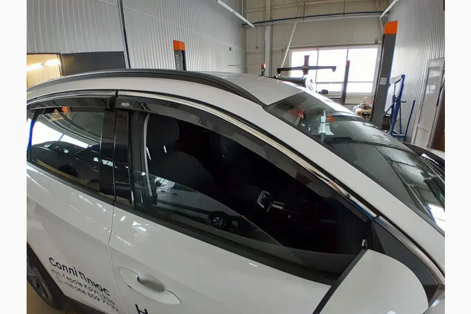 Hyundai Tucson NX4 2021- Window Deflectors with Chrome Trim Niken Luxury (4 pcs) Image