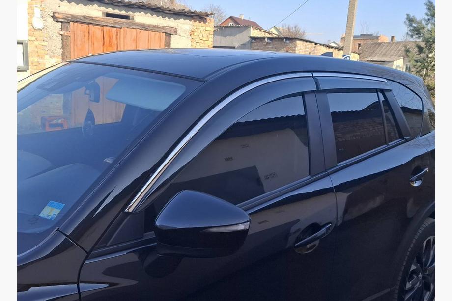 Mazda CX-5 2012-2017 Window Deflectors with Chrome Trim Niken Luxury (4 pcs) Image