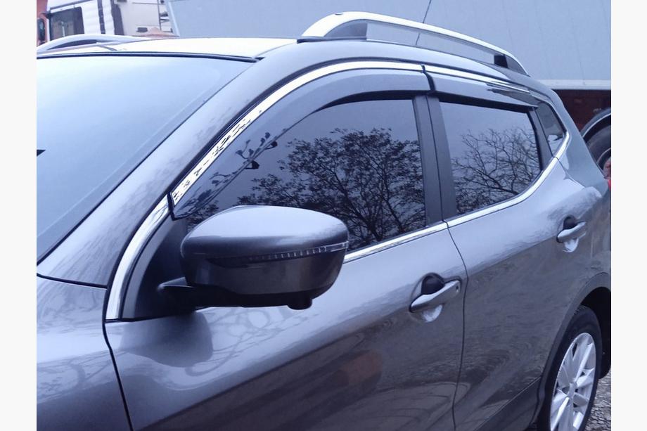 Nissan Qashqai 2014-2021 Window Deflectors with Chrome Trim Niken Luxury (4 pcs) Image