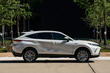 Toyota Venza review: a modern hybrid crossover photo 3