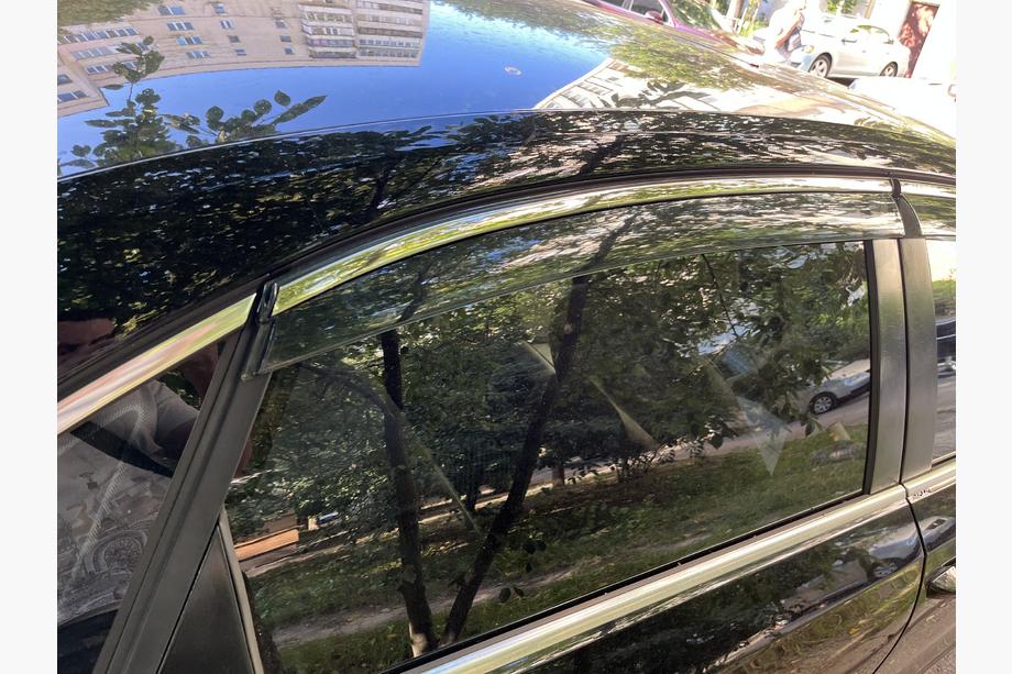Volkswagen Passat B7 2012-2015 Window Deflectors with Chrome Trim Niken Luxury (USA, 4 pcs) Photo 5