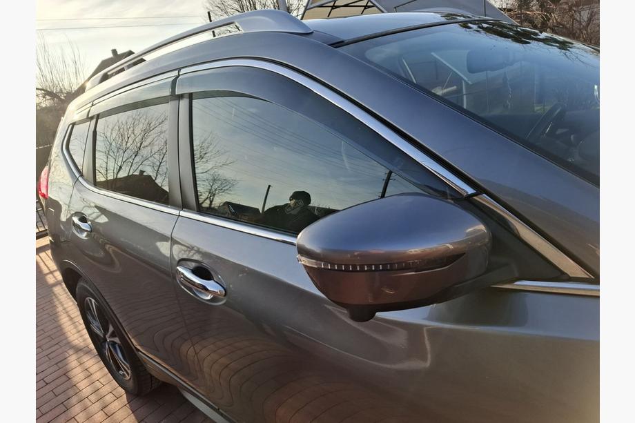 Nissan X-trail T32/Rogue 2014-2021 Window Deflectors with Chrome Trim Niken Luxury (6 pcs) Photo 1