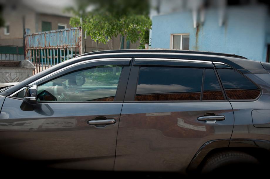 Toyota Rav 4 2019–2025 Window Deflectors with Chrome Trim Niken Luxury (6 pcs) Photo 1
