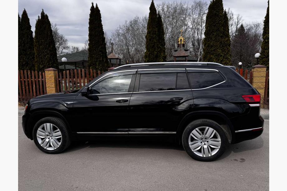 Volkswagen Atlas (Terramont) 2016- Window Deflectors with Chrome Trim Niken Luxury (6 pcs) Image