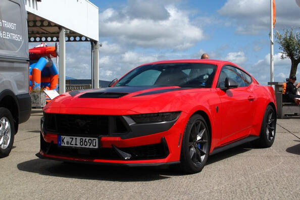 Review of the seventh generation Ford Mustang