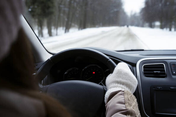 How to protect the car interior from dirt and moisture in winter? Photo 1