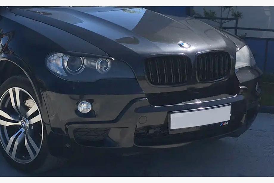 BMW X5 E70 2007-2013 Kidneys M-Look (Gloss Black) Image