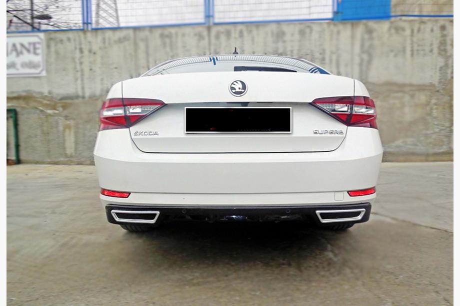 Skoda Superb 2015-2024 Rear Diffuser DPT V-2 (Gloss Black) Image