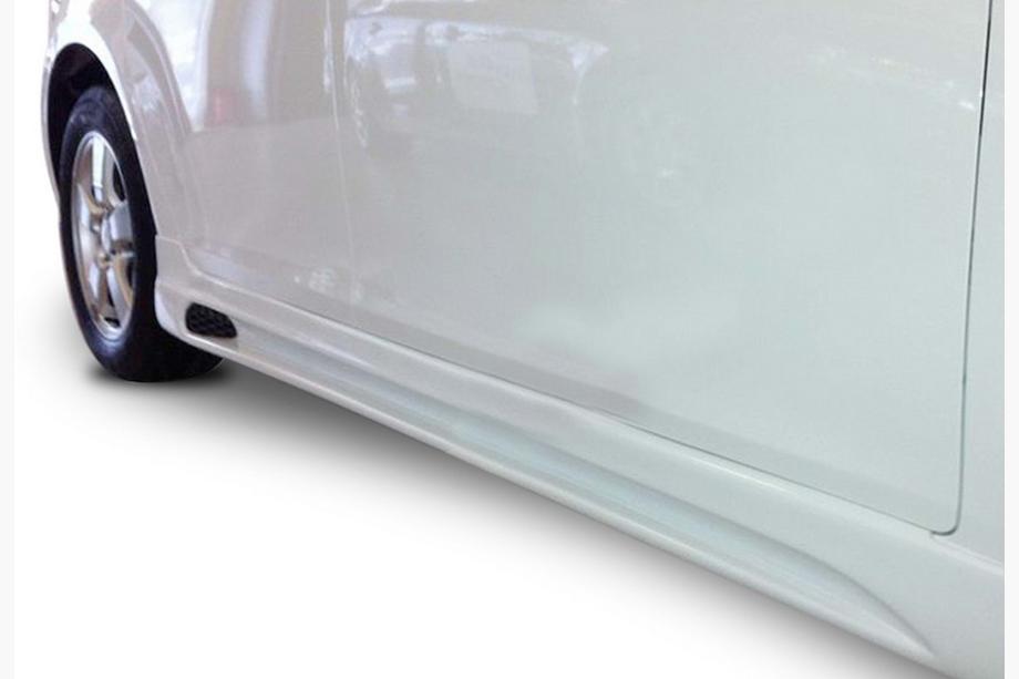 Chevrolet Cruze 2009–2015 DPT Side Skirts (primed for painting) Image