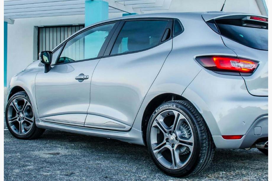 Renault Clio IV 2012-2019 Side Skirts DPT V-1 (primed for painting) Image