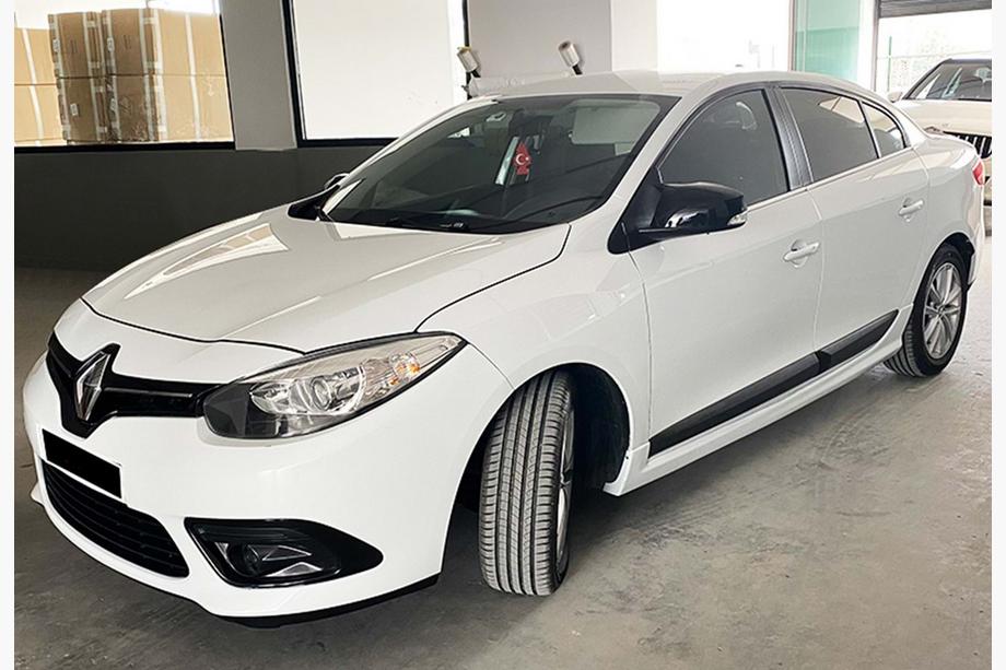 Renault Fluence 2009-2016 DPT Side Skirts (primed for painting) Photo 3
