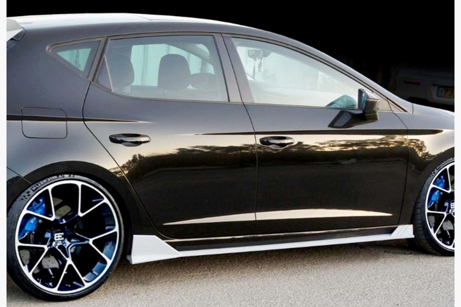 Seat Leon 2013-2020 Side Skirts DPT V-3 (2017-2020, Gloss Black) Image