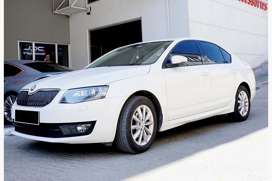 Skoda Octavia III A7 2013-2019 DPT Side Skirts (primed for painting) Photo 2