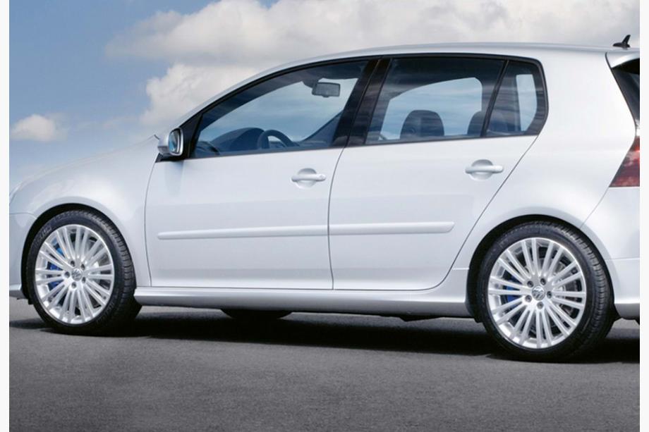 Volkswagen Golf 5 2003-2009 DPT Side Skirts (primed for painting) Image