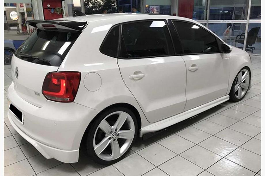 Volkswagen Polo 2010-2017 Side Skirts DPT V-1 (Gloss Black) Photo 2