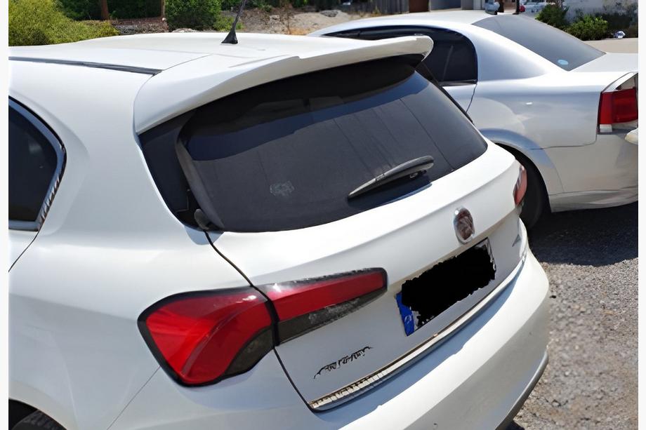 Fiat Tipo 2016- DPT Spoiler (HB, Gloss Black) Image