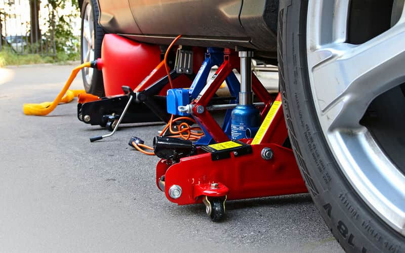 Which jack is best for a passenger car?