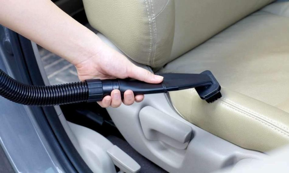 Which vacuum cleaner to choose for dry cleaning a car?