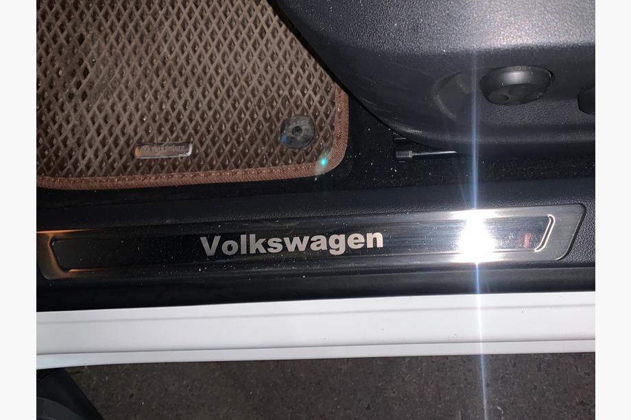Volkswagen Universal Door Sill Protectors Volkswagen V-1 (4 pcs, Stainless Steel) Photo 7
