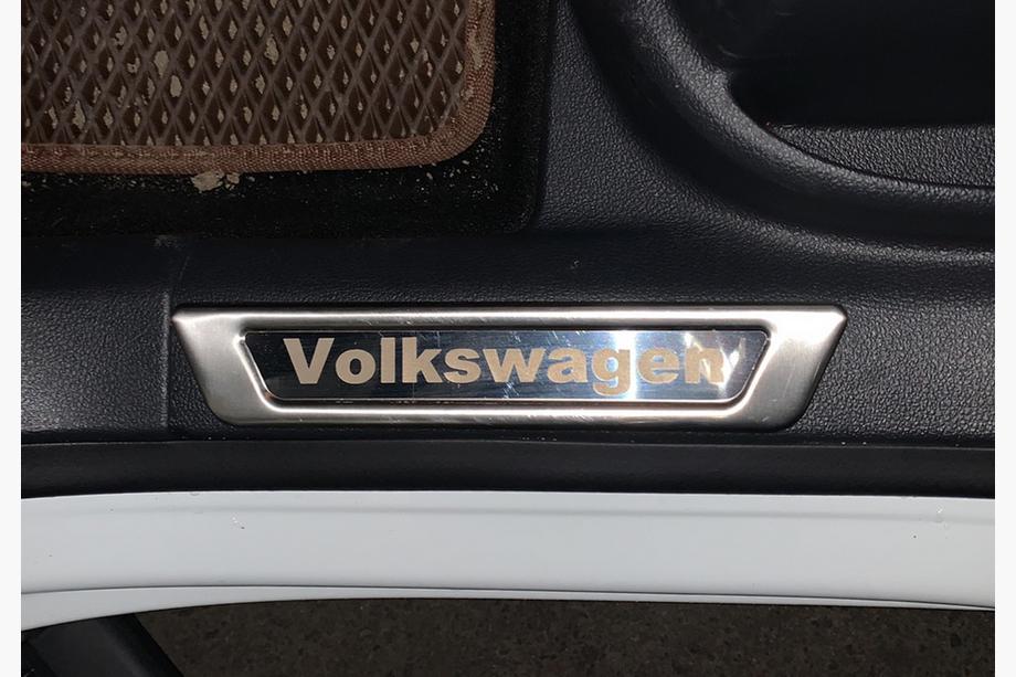 Volkswagen Universal Door Sill Protectors Volkswagen V-1 (4 pcs, Stainless Steel) Photo 8