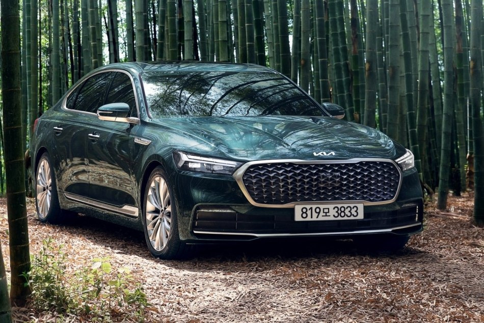 Kia K9 review: second generation restyling