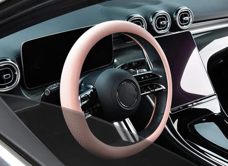 What material to choose for a steering wheel cover: review and recommendations