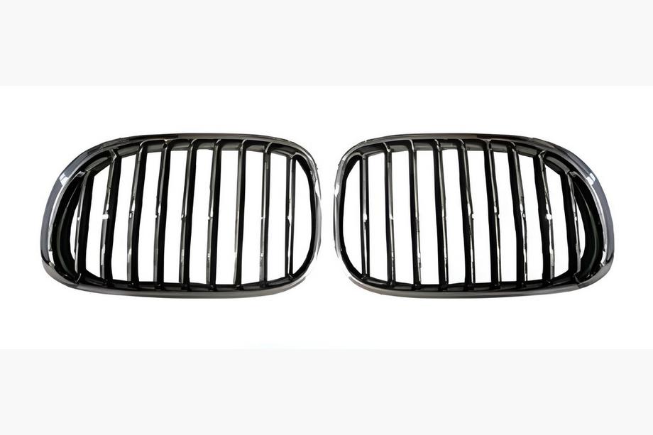 BMW 7 Series F01/F02 2008-2015 Kidney Grilles 1 Bar (Gloss Black with Chrome Trim) Photo 2