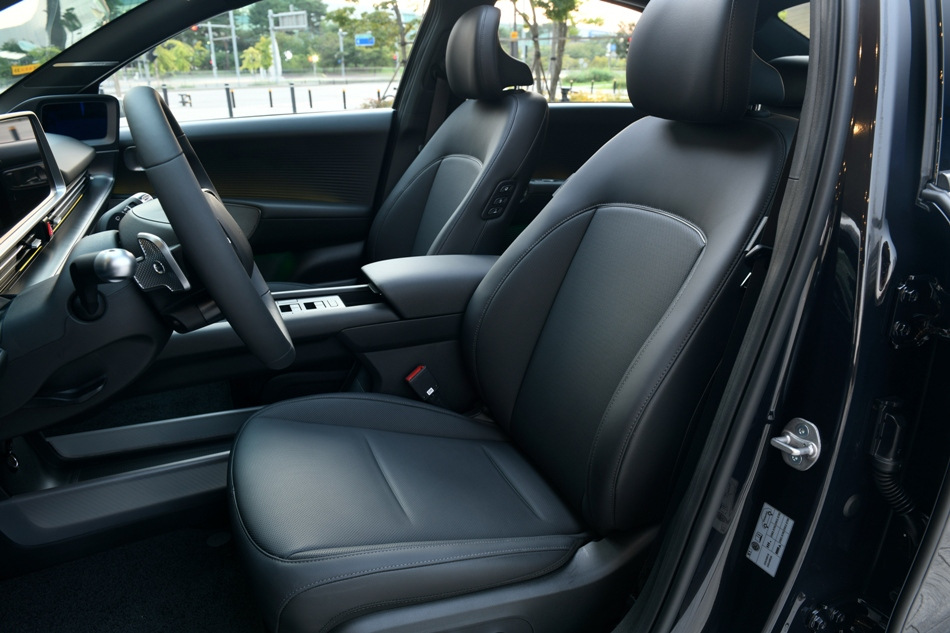 The most wear-resistant materials for car interior trim