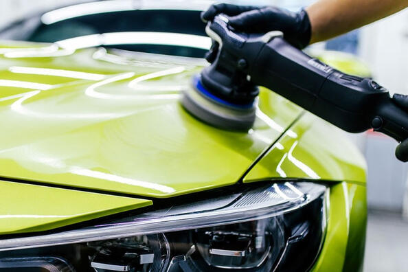 Polishing a car body: good or bad?