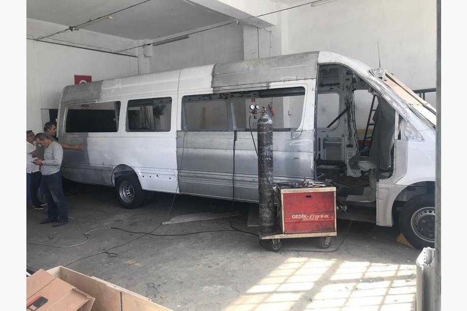 Mercedes Sprinter W906 2006–2018 Body kit for car extension Middle Section Photo 6