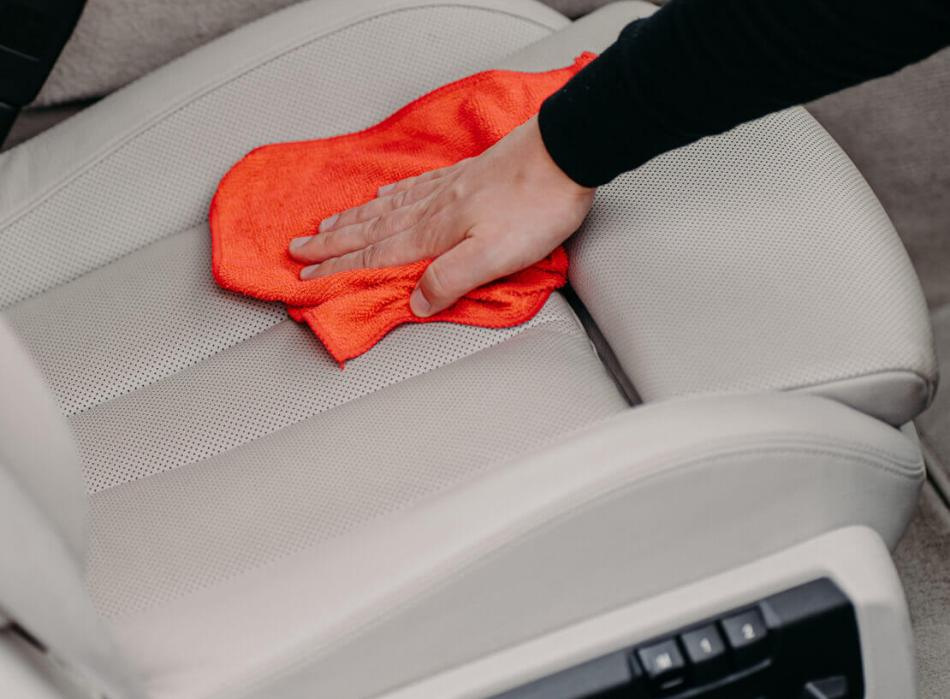 How to remove coffee stains from car seats?