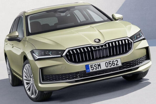 Skoda Superb Combi 2024: review of the business-class station wagon