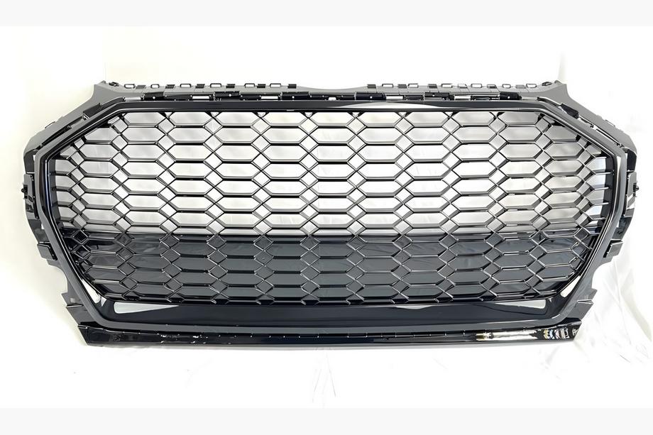 Audi Q5 2017-2025 Front Grille RSQ-Style without Logo (2020-2025, black) Image