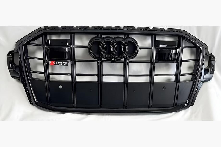 Audi Q7 2015–2026 Front Grille RSQ-Style (2020+, Gloss Black) Image