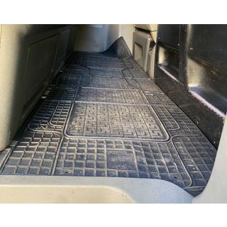 Universal rear rubber floor mats Polytep (2 pcs) photo 1
