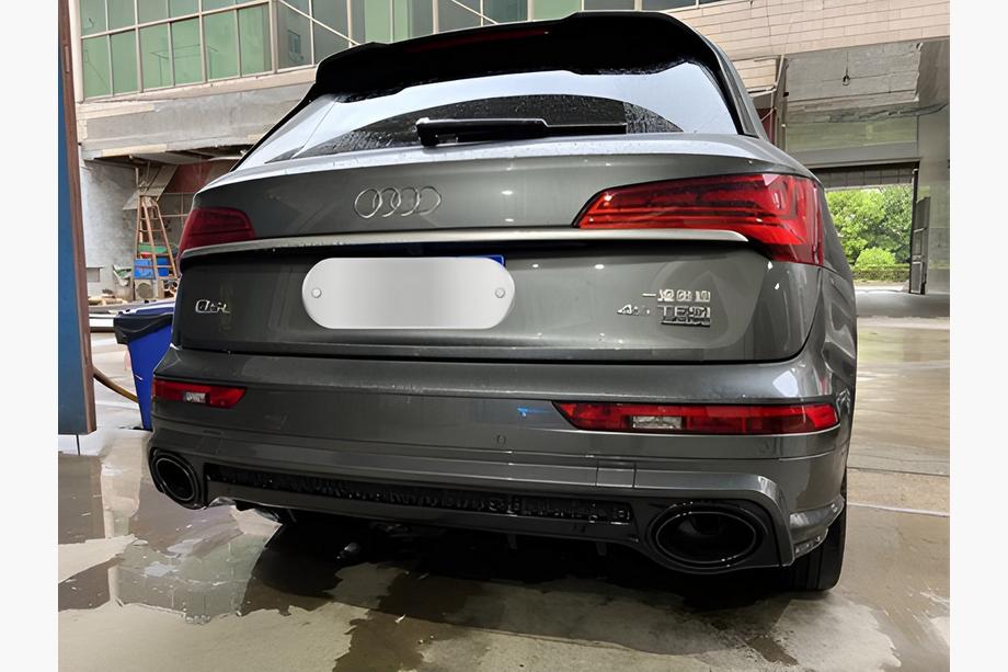 Audi Q5 2008-2017 Rear Diffuser with Exhaust Tips QRS-Style Image