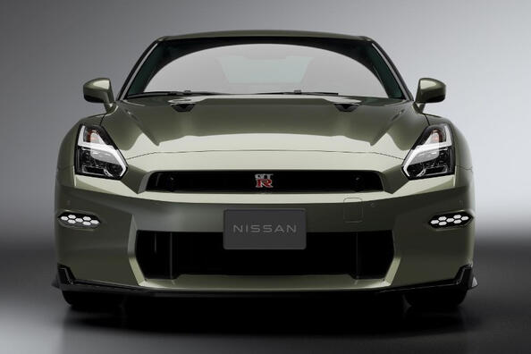 Updated Nissan GT-R 2023: review of the sports coupe