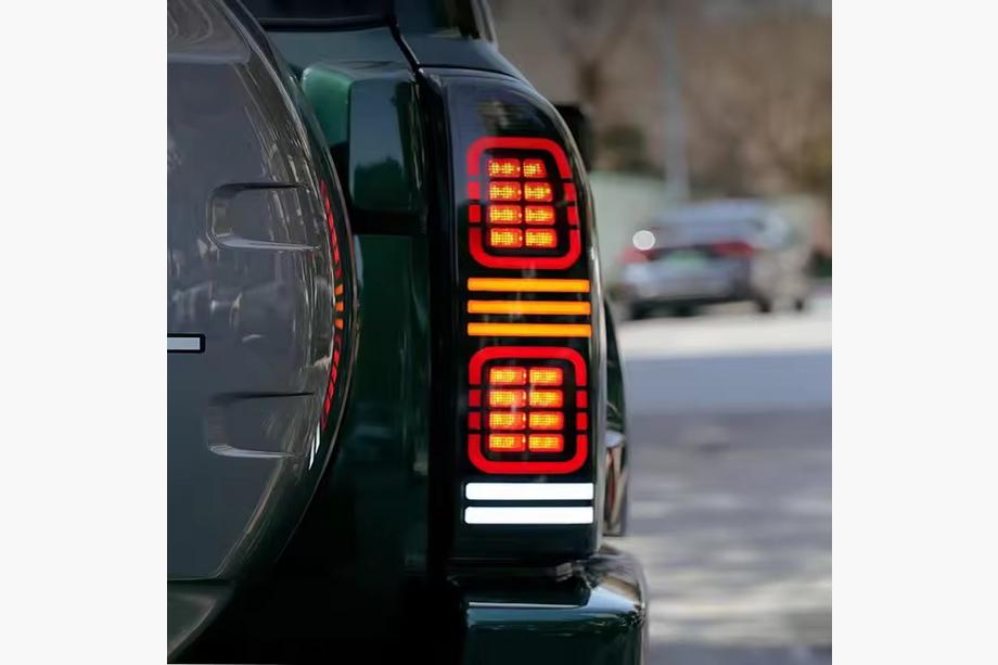 Nissan Patrol Y61 1997-2011 Smoke Black LED Tail Lights (2004-2008, 2 pcs) Photo 2